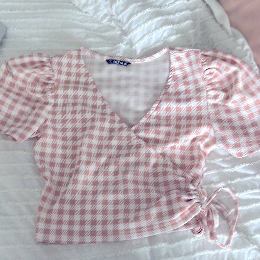 Shein pink plaid crop top, puffed sleeves